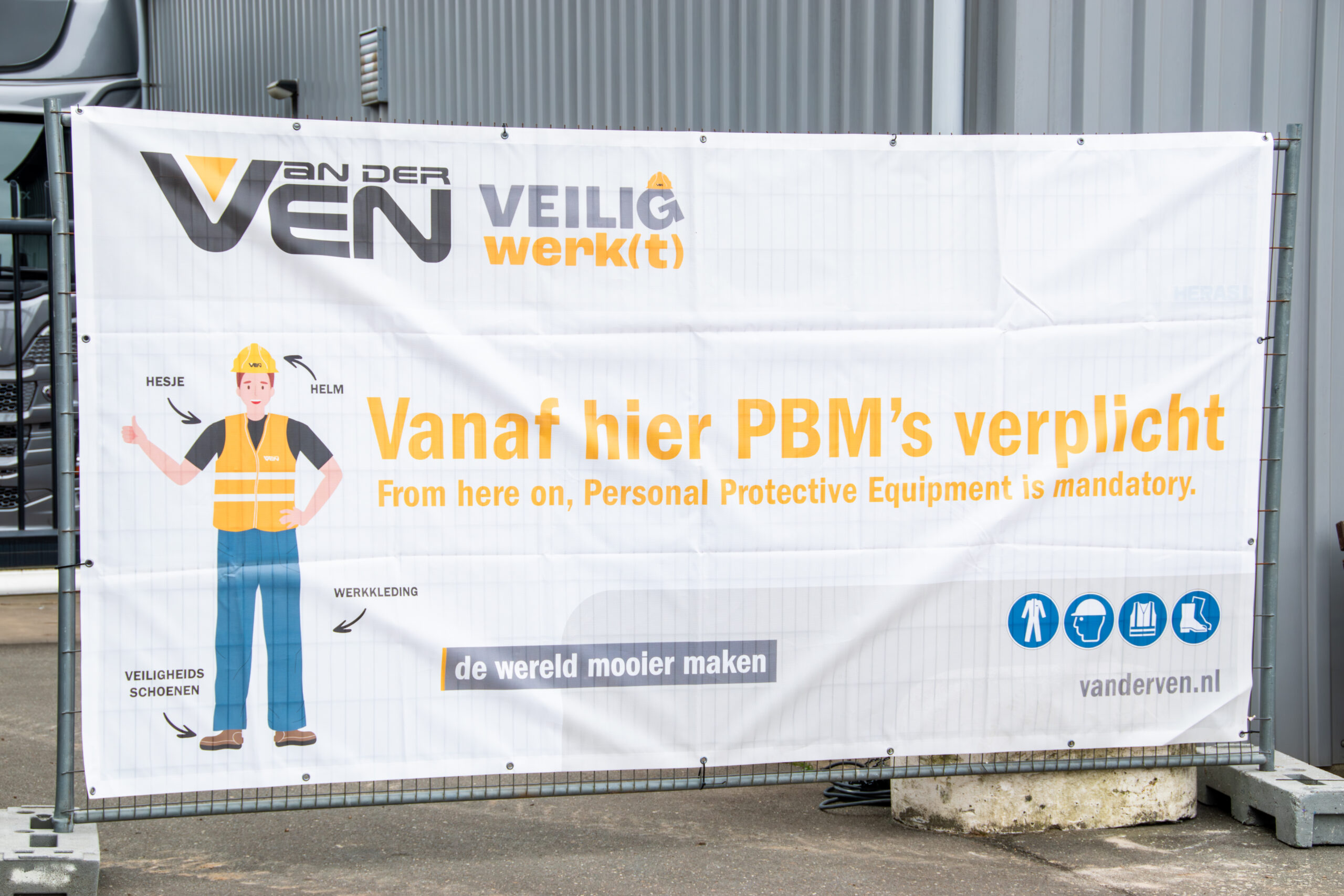 Veiligheidsdoek op de bouwplaats