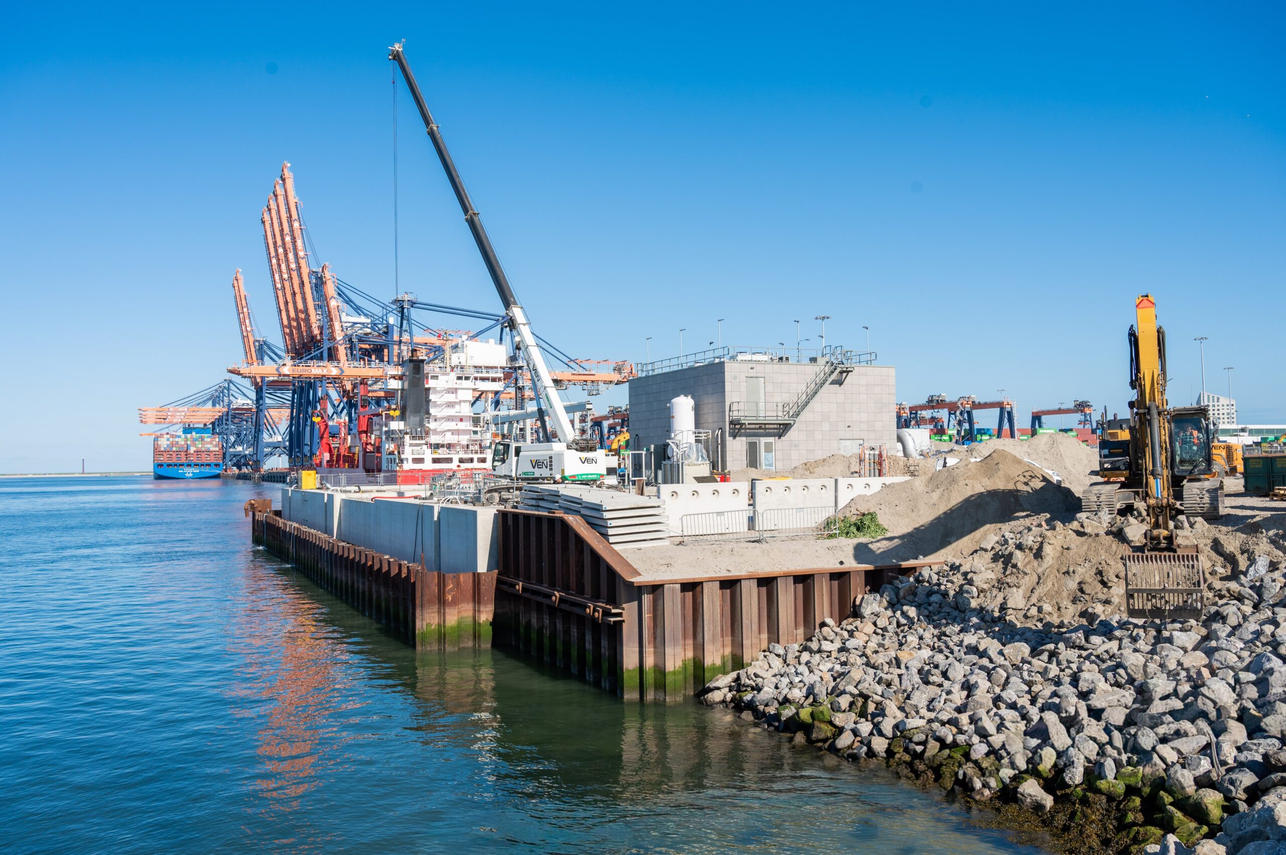 Werkzaamheden op de bouwplaats Porthos